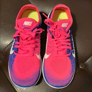 Like new Womens nike